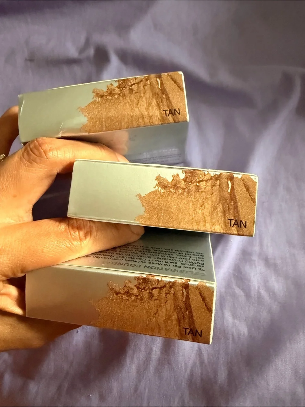 it cosmetics Celebration Foundation Illuminating -